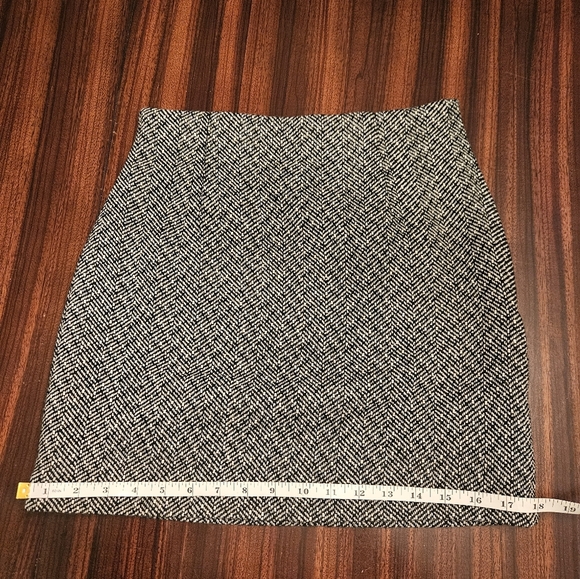 H&M Black White Tweed Wool Blend Mini Skirt Preppy Punker Businesscore Sz 4 - Picture 6 of 9